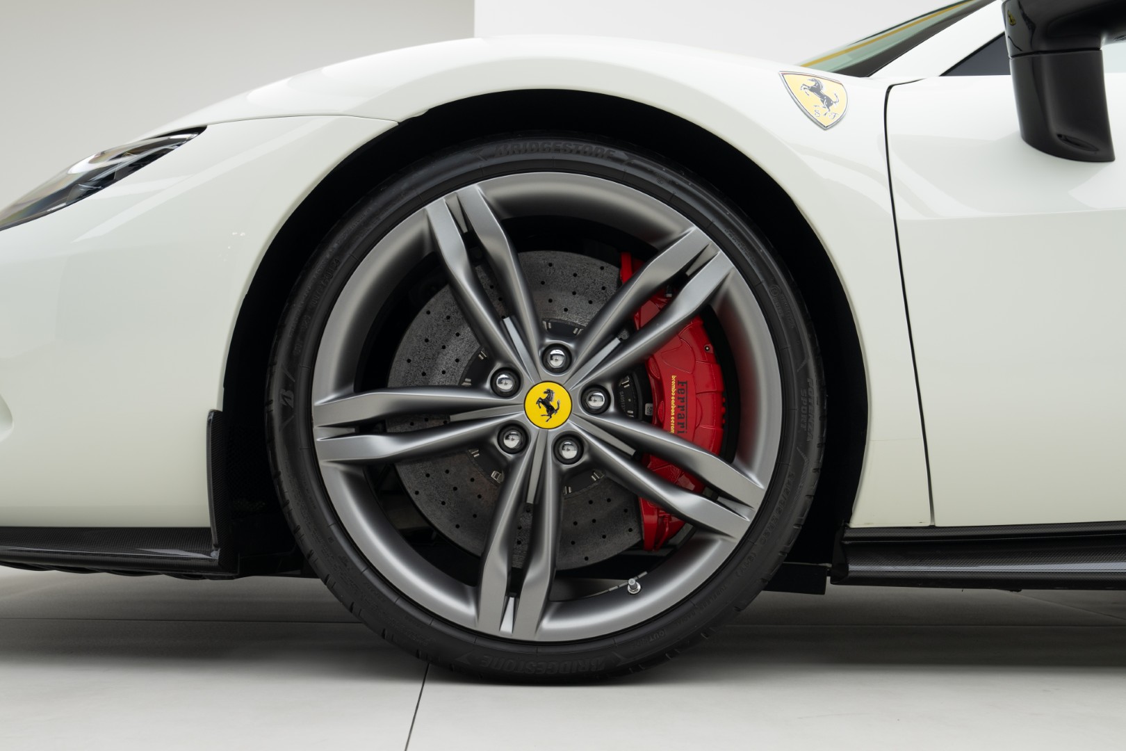 2025 FERRARI 296 GTS STANDARD - KOREAN SPECS - BRAND NEW